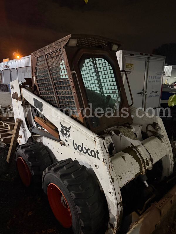 Bobcat Skid Steer Loader - Needs Hydraulic Repair
