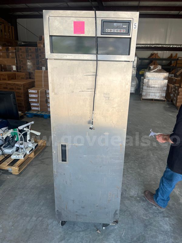 Commercial stainless steel cooler