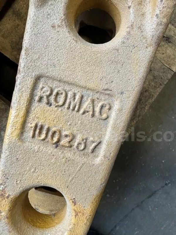 LOADER TEETH