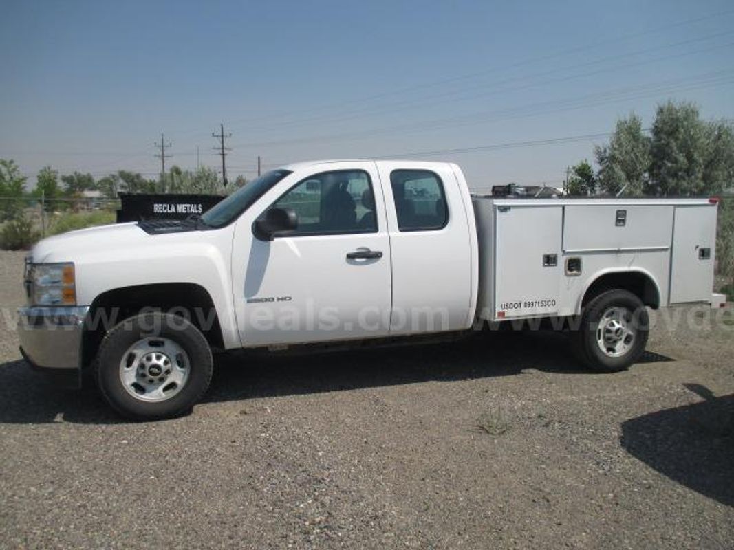 2013 Chevrolet Silverado 2500HD Work Truck Ext. Cab Long Box 4WD