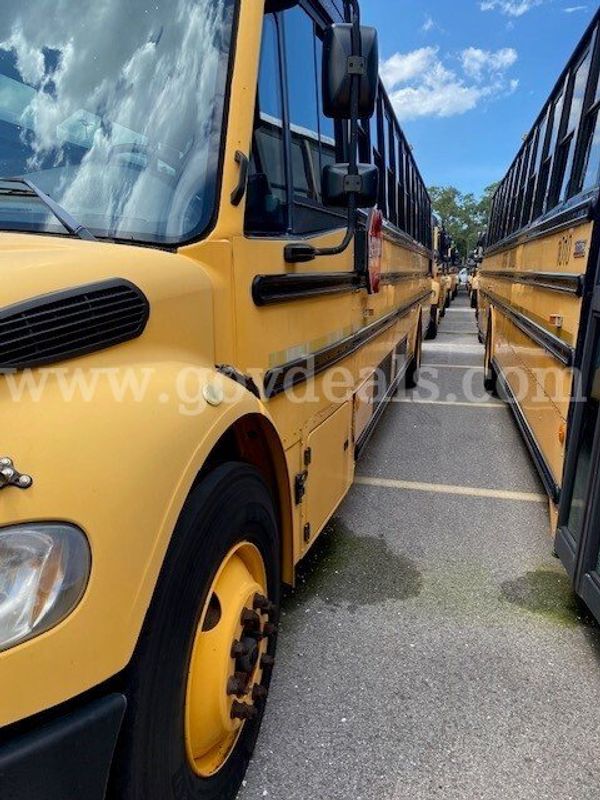 2011 Freightliner B2 Bus