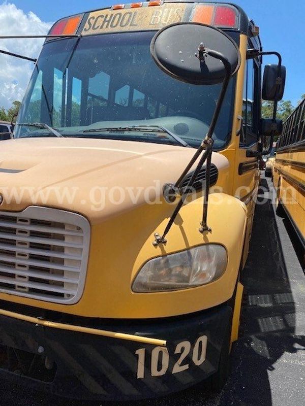 2011 Freightliner B2 Bus
