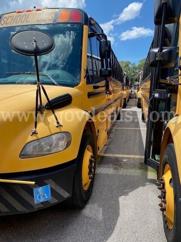 2011 Freightliner B2 Bus