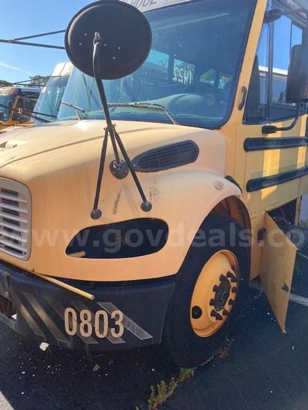 2009 Freightliner B2 Bus Chassis