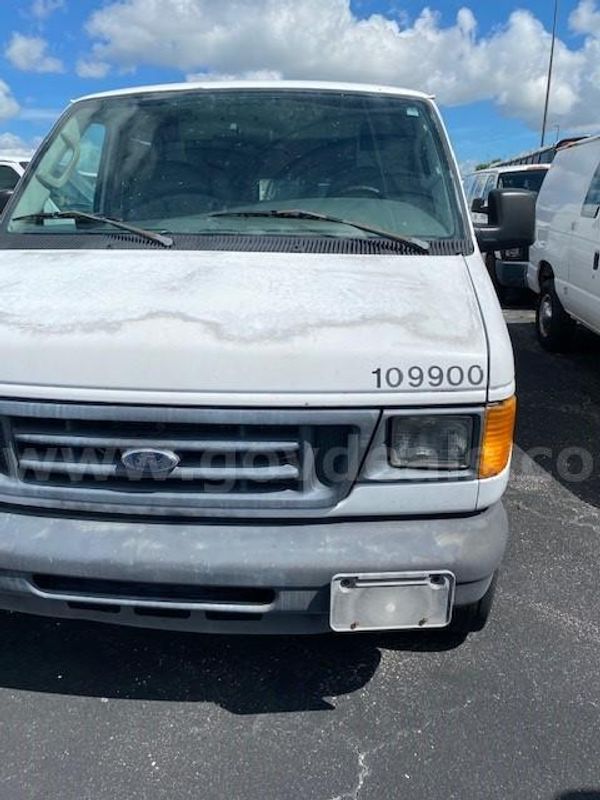 2004 Ford Econoline