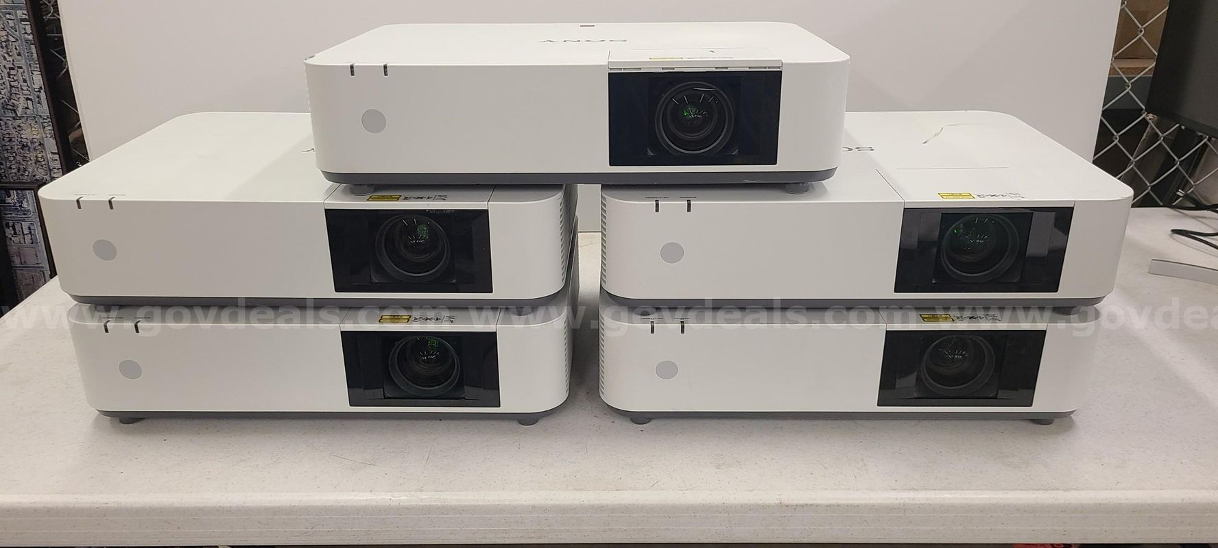 5 SONY Projectors