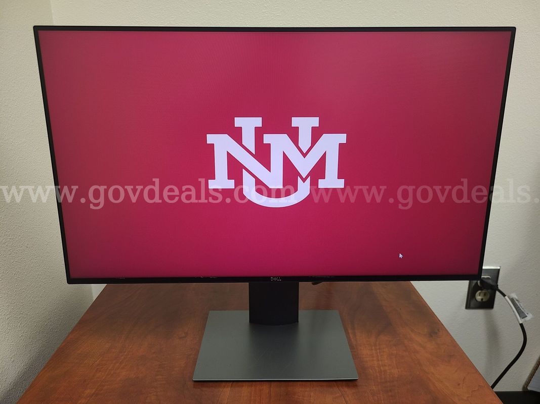 1 Dell Monitor (24 inch)
