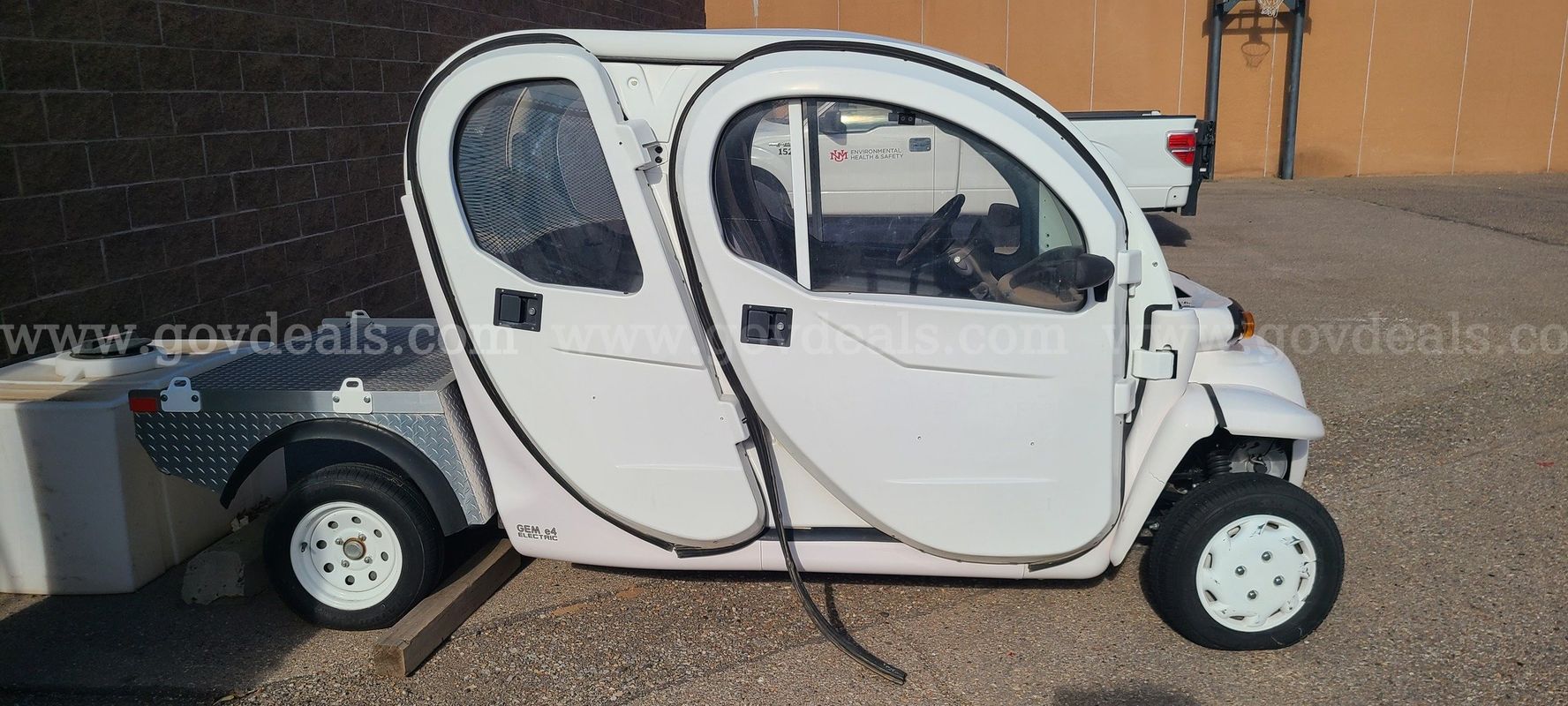 2016 Electric GEM E4