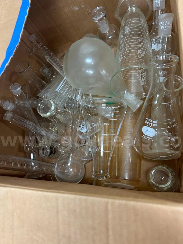 Lot of Lab Glassware