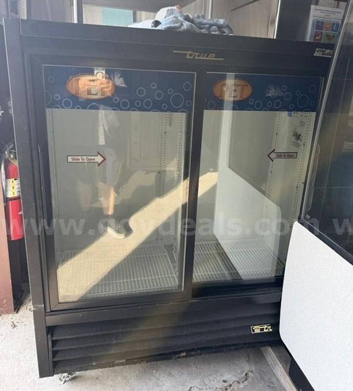 True Commercial Cooler (1) Must Pick Up Quick!