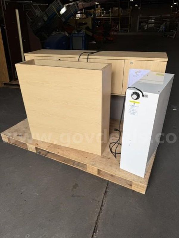 Lot # 7 Pallet of Desk Parts. Must Be Picked Up Quick!