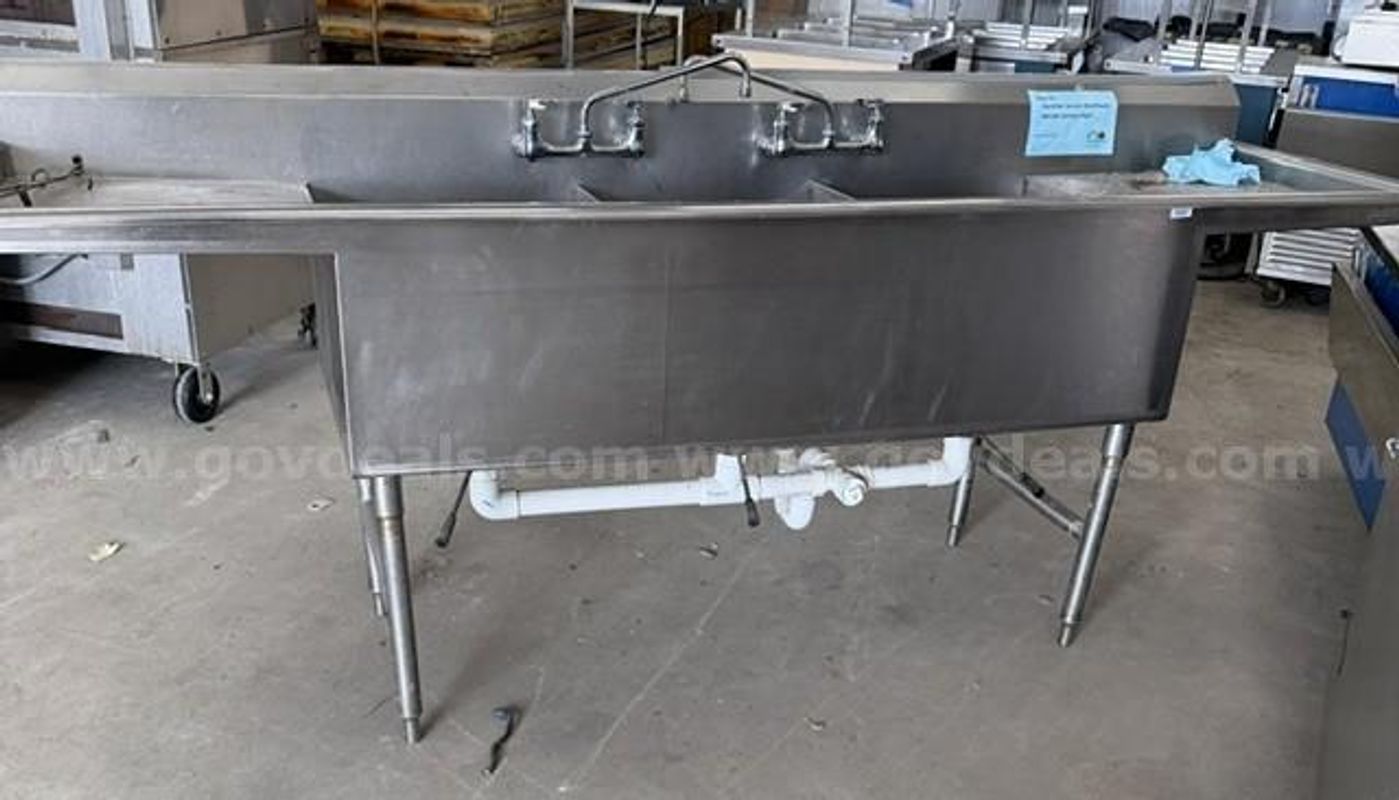 Stainless Steel 3 Tub Sink (1). Must Be Picked Up Quick!