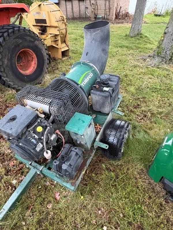 2015 Turfco Turbo 27 tow behind turbine blower