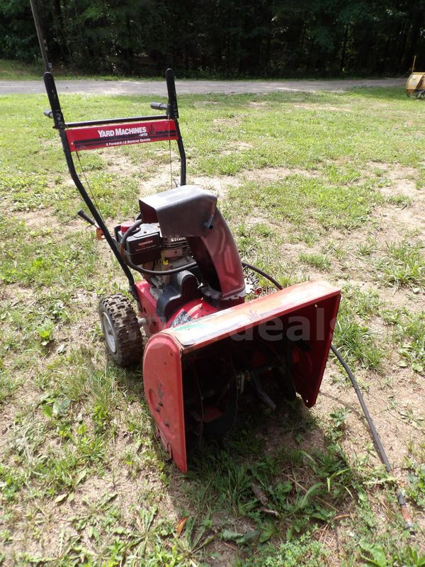 Yard Machines Snow Blower (Parts Only)