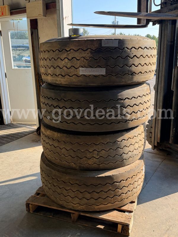 425/65r22.5 Tires for sale *USED* LOT 1