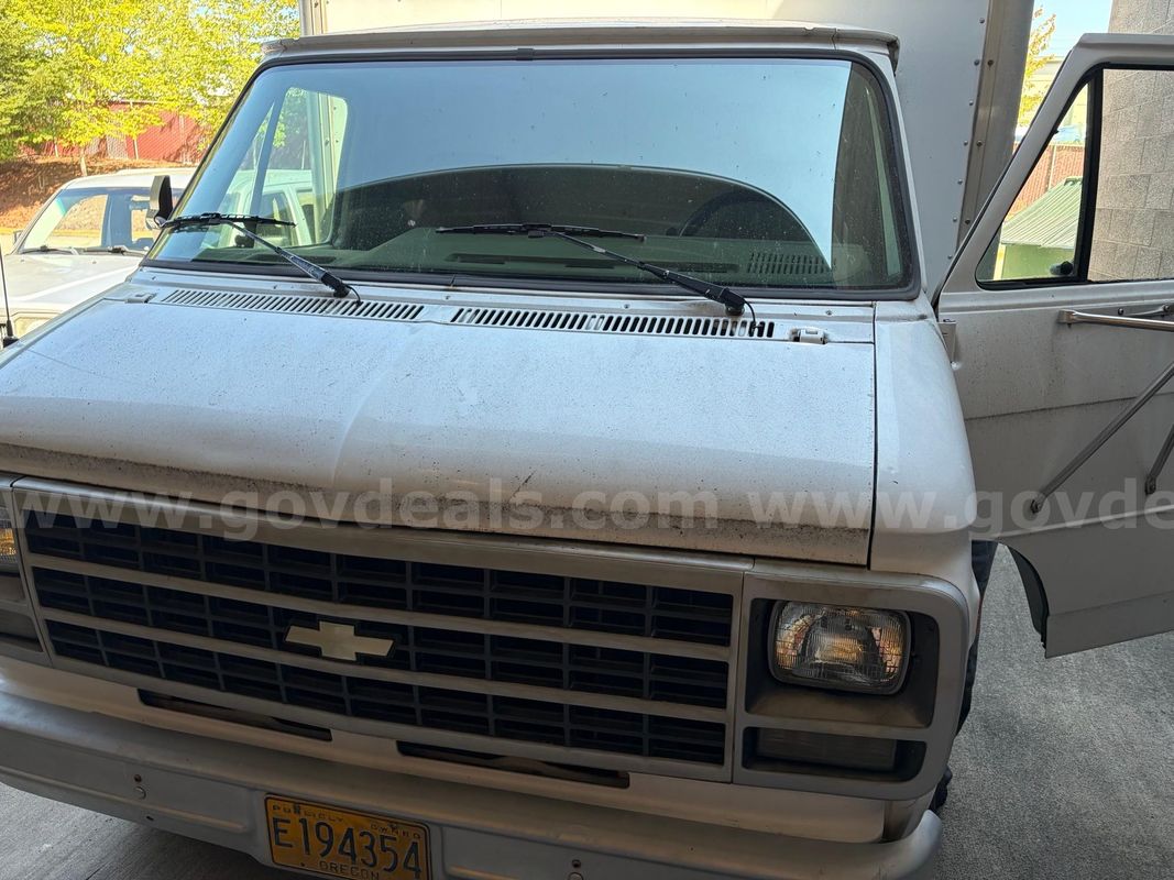 1994 Chevrolet Box Truck