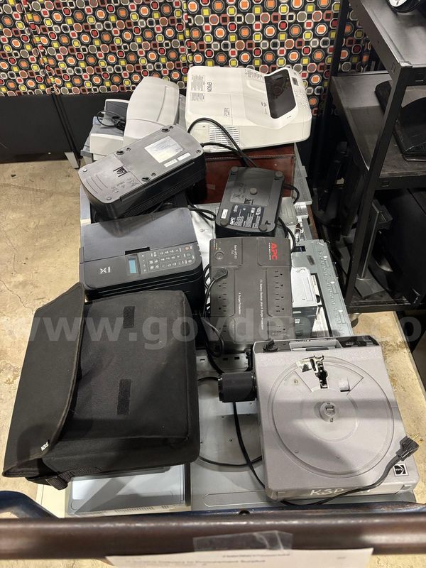 Lot of 19 Computers, printers, etc.