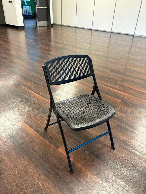 Folding Chairs qty 226, Folding Chair Carts qty 5