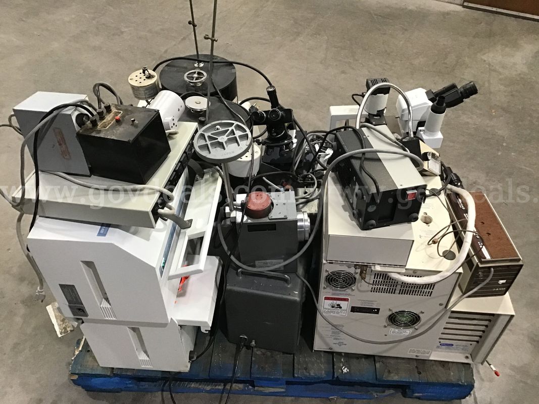 Lot 19 Lab Equipment 527 lbs including pallet