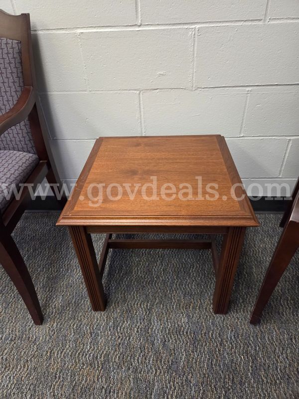 20" x 20" Side Table and (2) Side Chairs