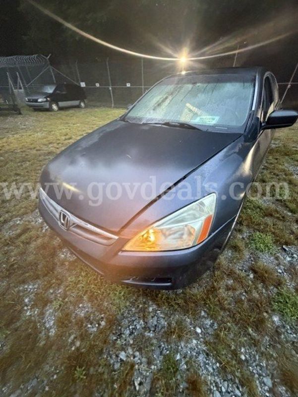 2006 Honda Accord EX V-6 Sedan AT w/ XM Radio