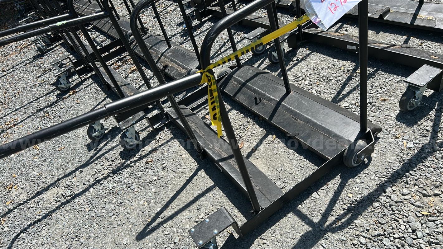 Rolling Racks for Tables (Lot 1272)