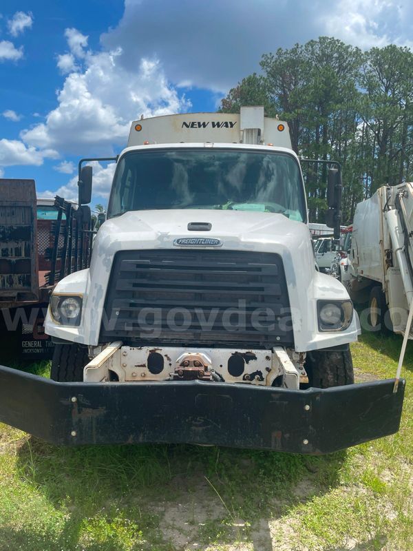 2016 Freightliner 114SD