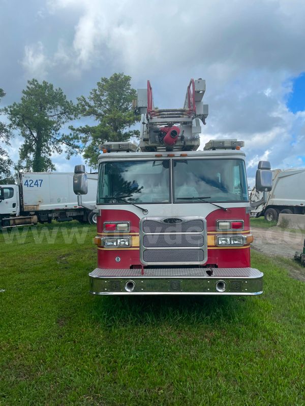 Pierce 105' Ladder Cat C-13 In6 Ladder/Plfm