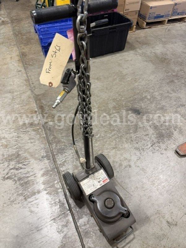 Dayton 5M459 22/35 Ton 2-Stage Air/Hydraulic Axle Jack