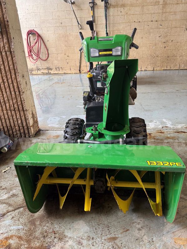 2011 John Deere snow blower