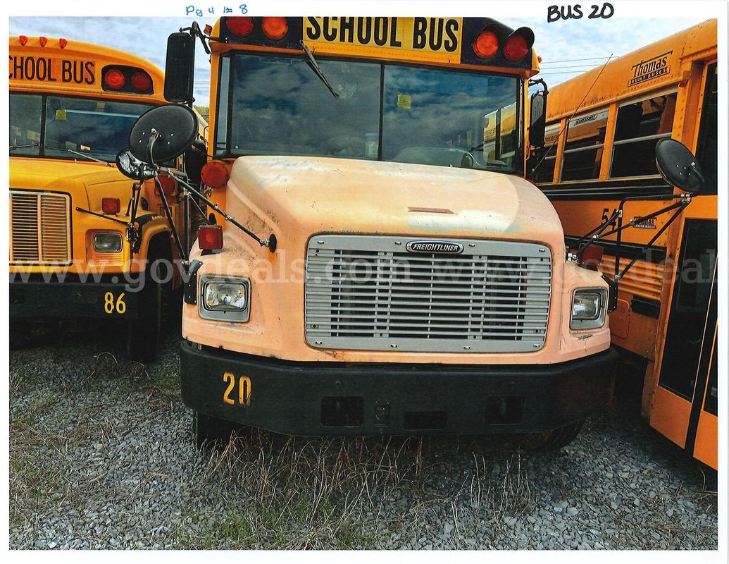 2004 Freightliner FS65