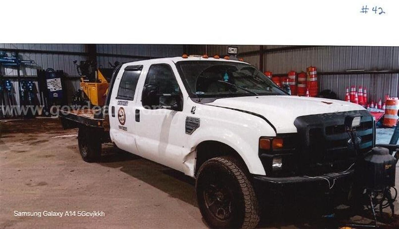 2009 Ford F-350 SD XL Crew Cab 4WD
