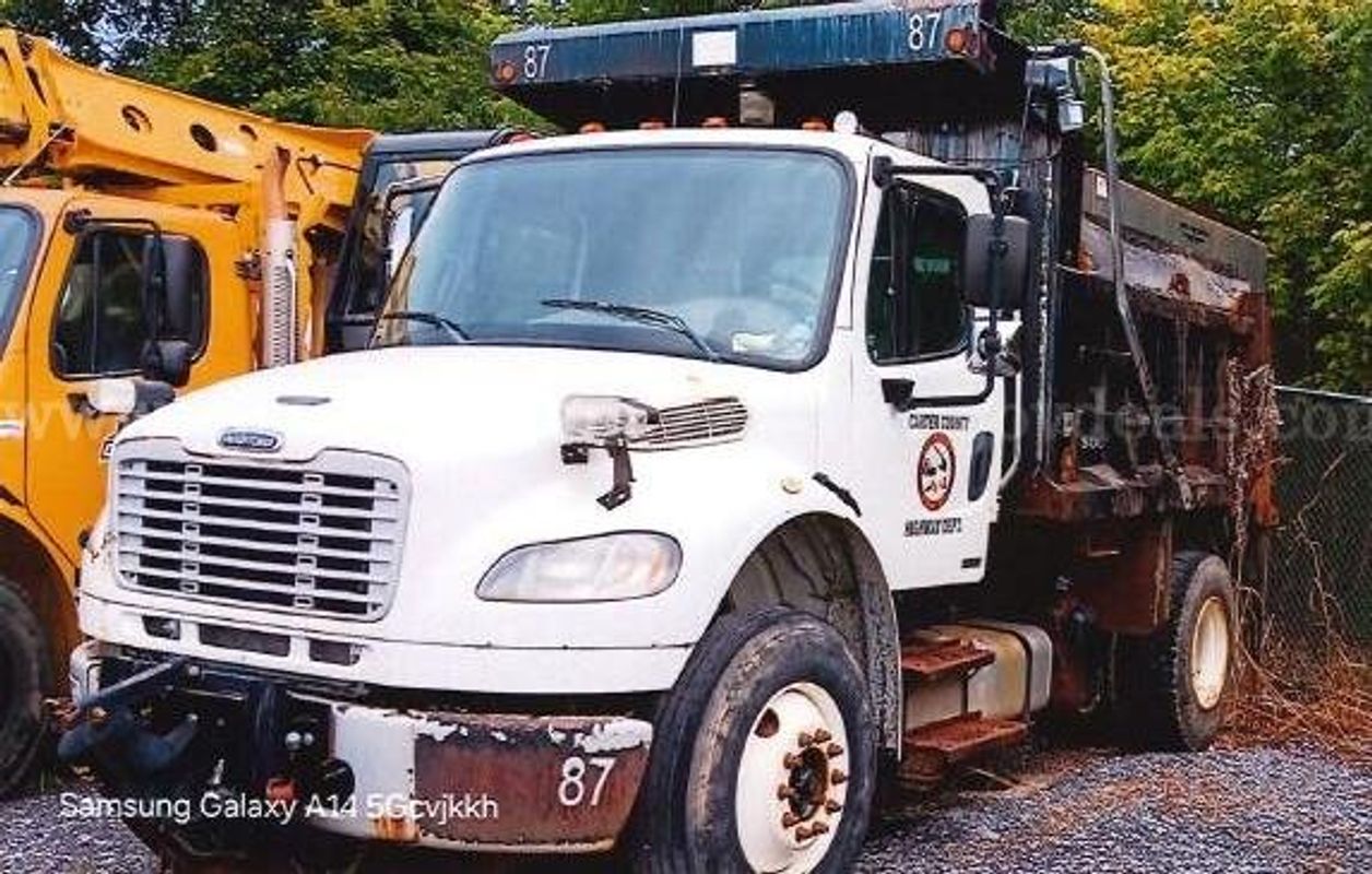 2012 Freightliner M2 106