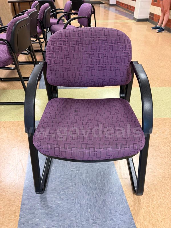 Lot of 9 Chairs