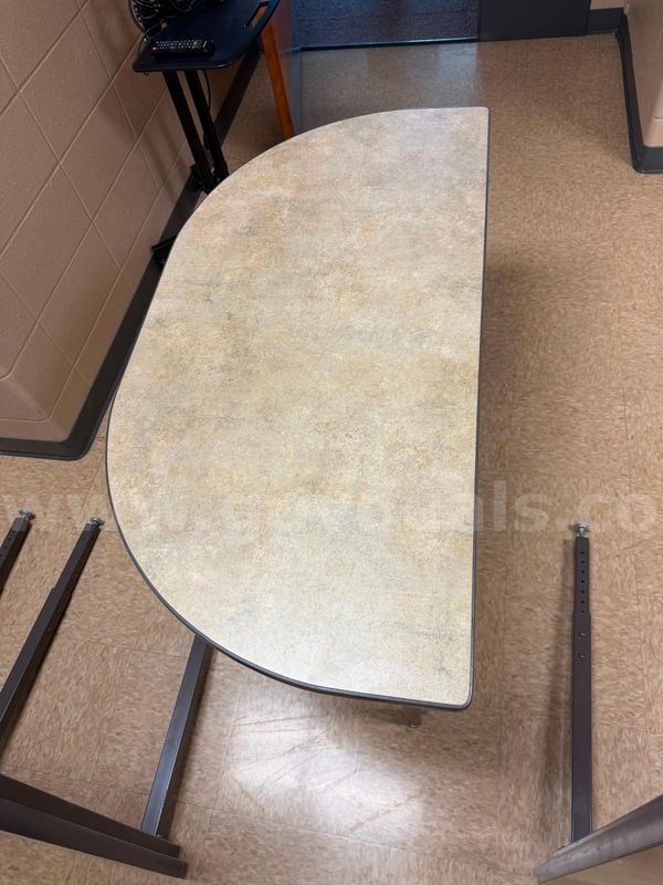 Lot of 2 End Cap Tables