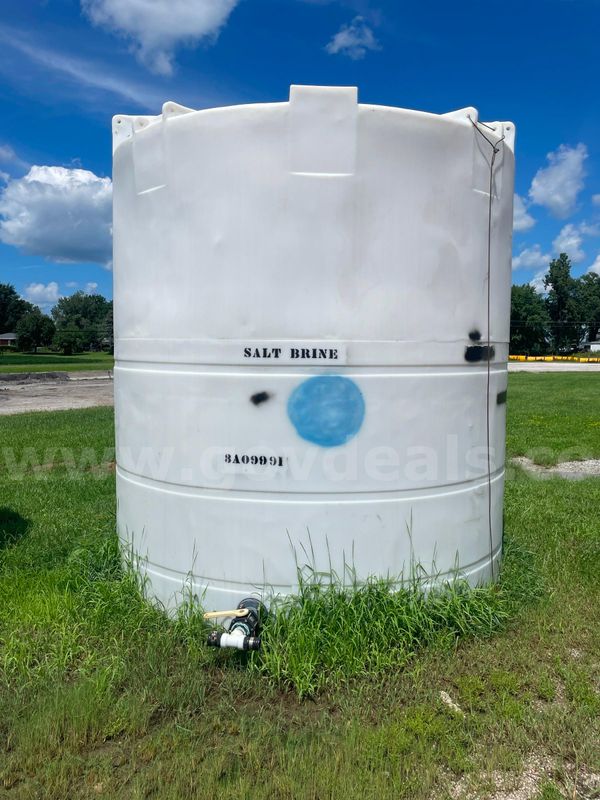 Lot 2 - 6,000 Gallon Bulk Storage Poly Tank