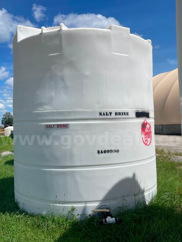 Lot 3 - 6,000 Gallon Bulk Storage Poly Tank