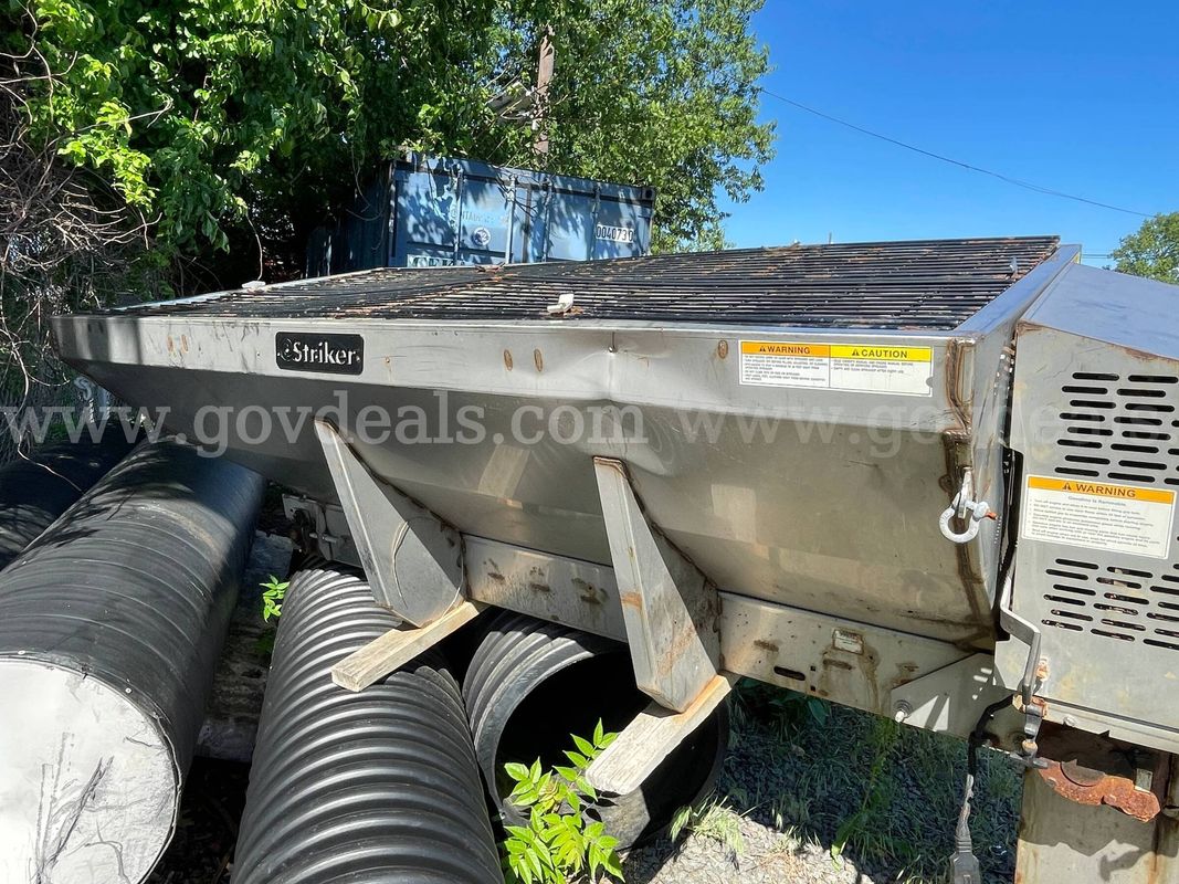 Western Striker Salt Box Spreader w/Gas Powered Engine