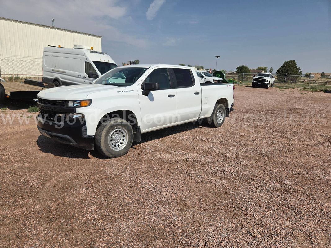2020 Chevrolet Silverado 1500 Crew Cab 4WD – 28,805 Miles (1 of 12)