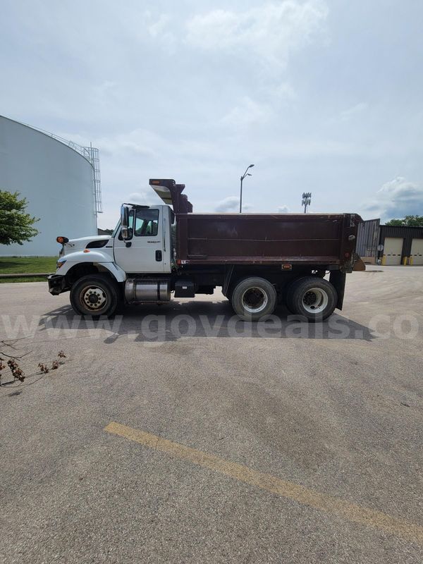 2008 International 7400 Dump Truck