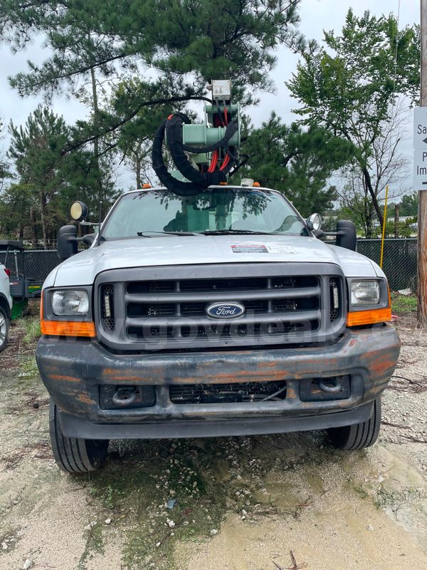 2001 Ford F-450 SD 41' Bucket Truck