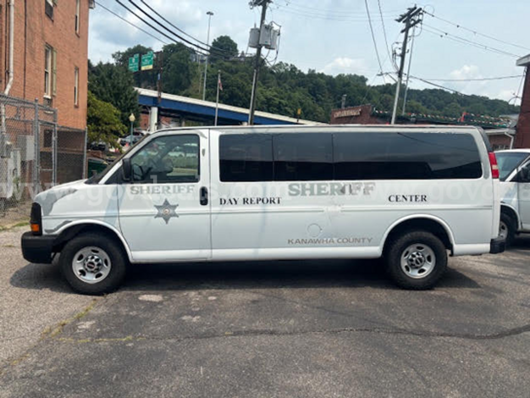 2012 GMC Passenger Van *Very Low Miles*