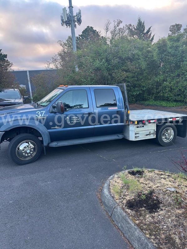 2006 Ford F-450 SD **Low Miles**
