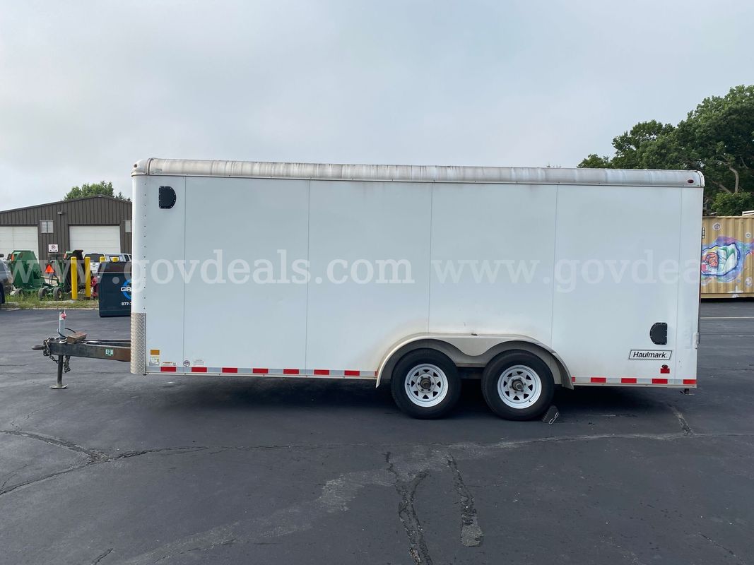 2017 Haulmark KD7X18WT2 7' x 18' Enclosed Trailer