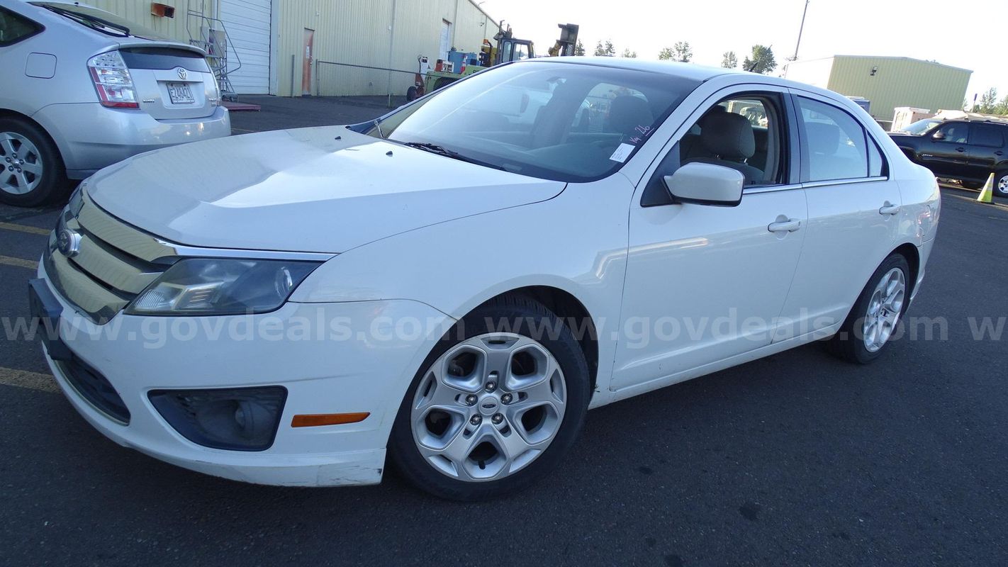 2011 Ford Fusion SE 4-Door Sedan