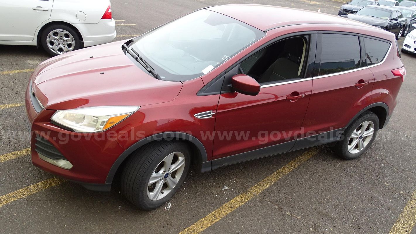 2015 Ford Escape SE 4-Door Sport Utility AWD