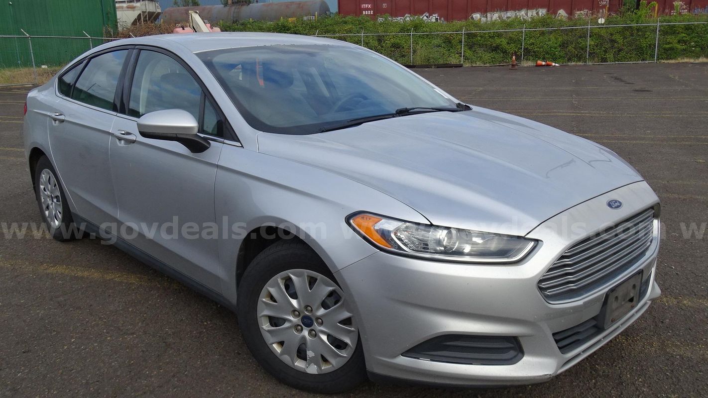 2014 Ford Fusion 4-Door Sedan