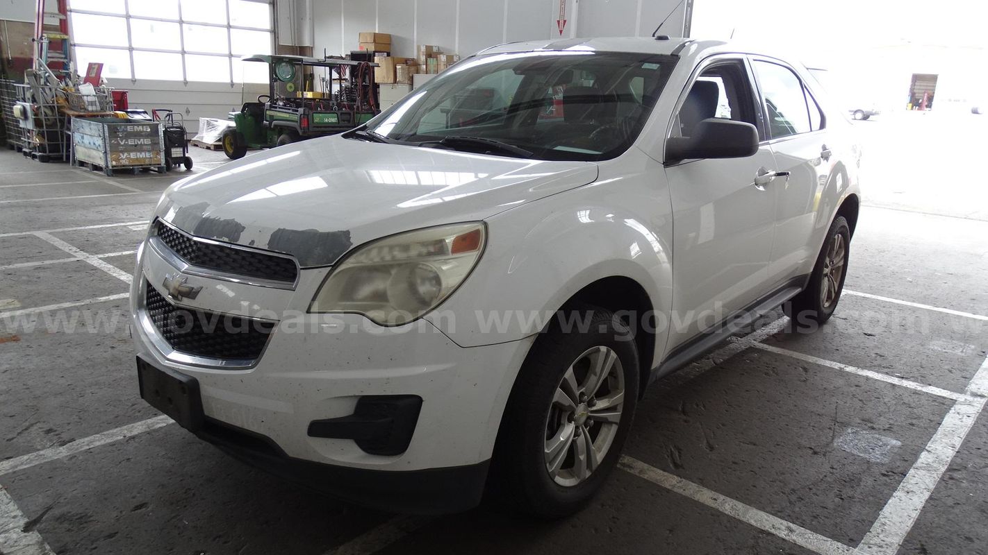 2013 Chevrolet Equinox LS 4-Door Sport Utility 4WD