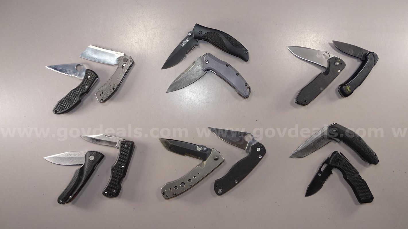 Knife Lot – Spyderco, Kershaw - Shipping Fee $13
