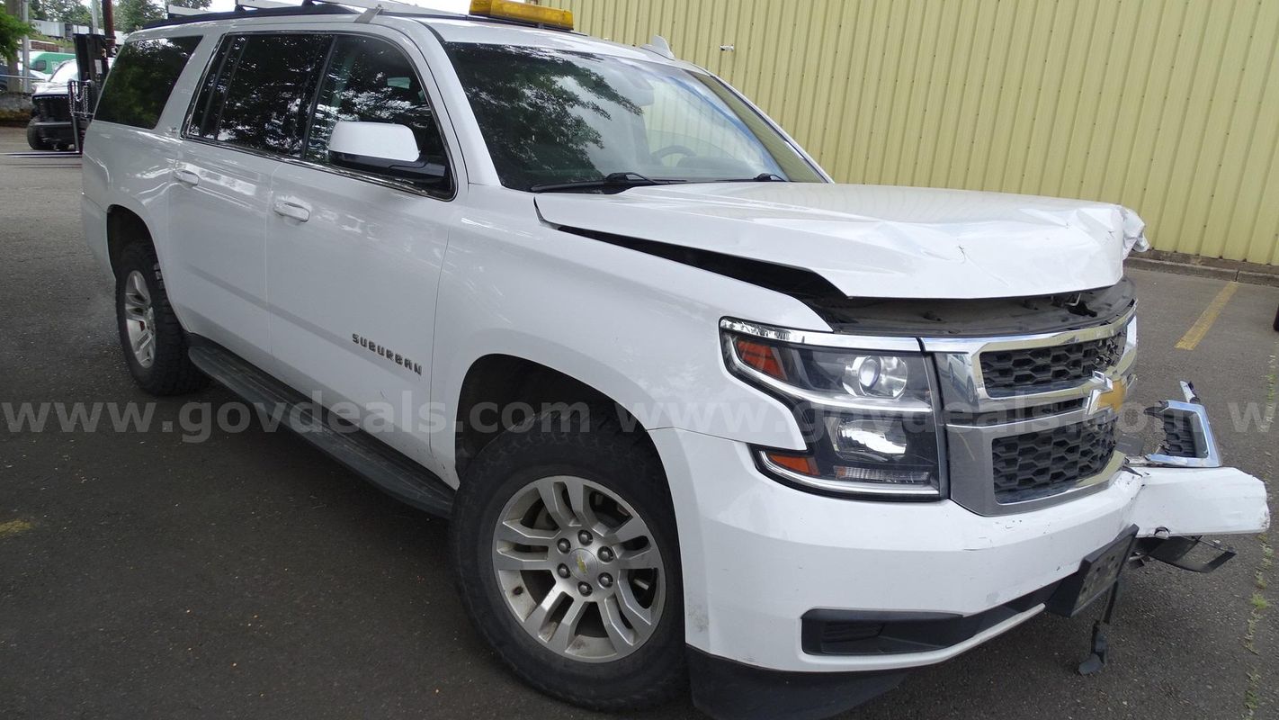 2016 Chevrolet Suburban LS 4-Door Sport Utility 4WD - Salvage Title